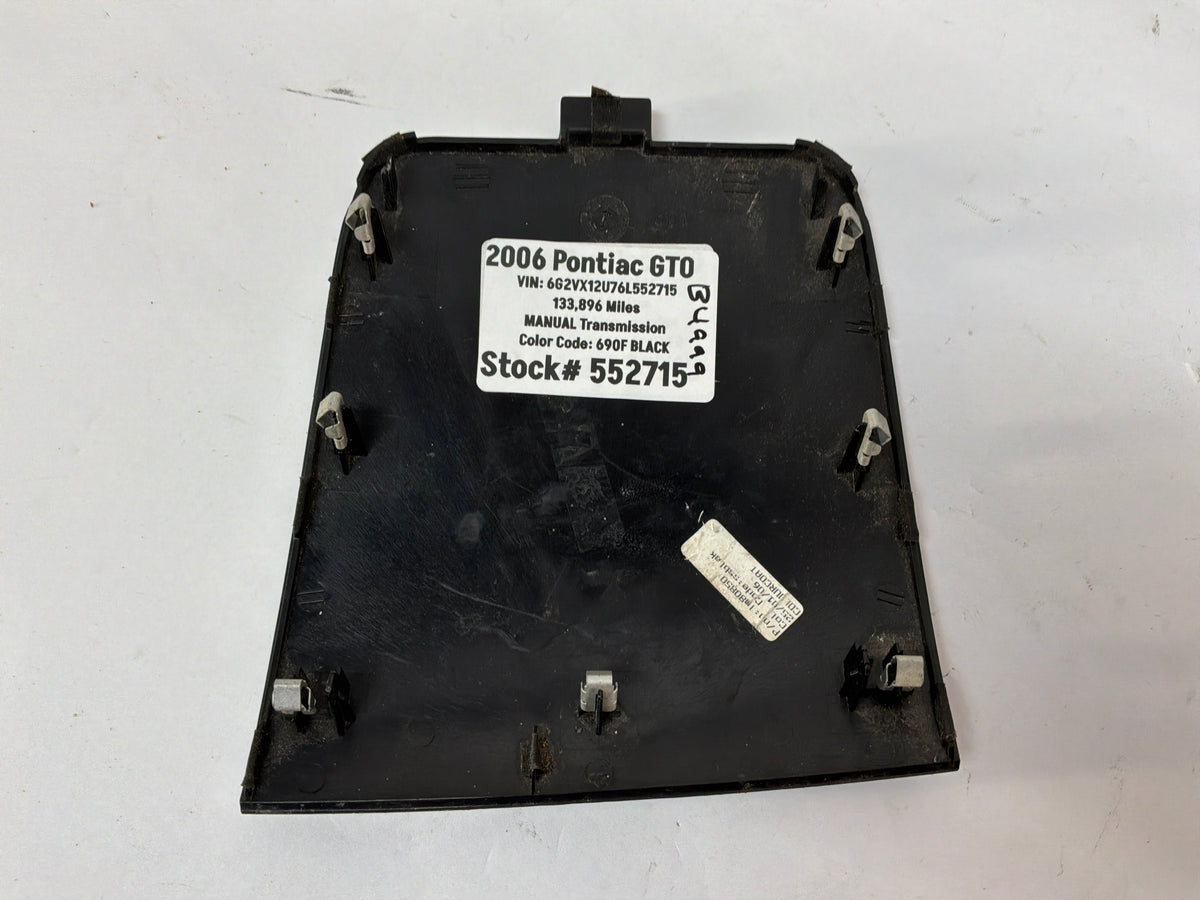 2006 Pontiac GTO Center Dash Upper Radio Bezel Top Trim Plate OEM