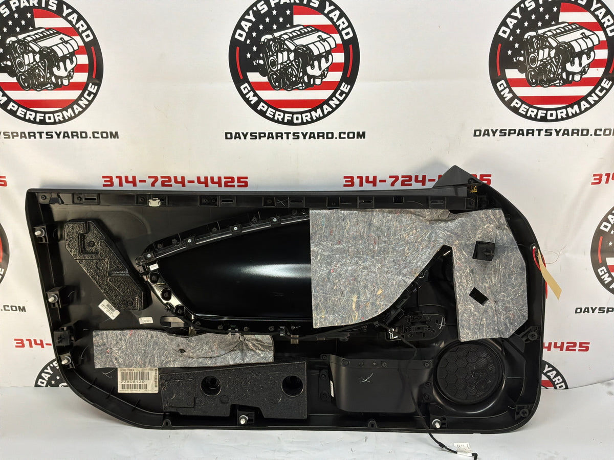 2013 Chevy Camaro ZL1 RH Passenger Carbon Flash Front Interior Door Panel Trim OEM