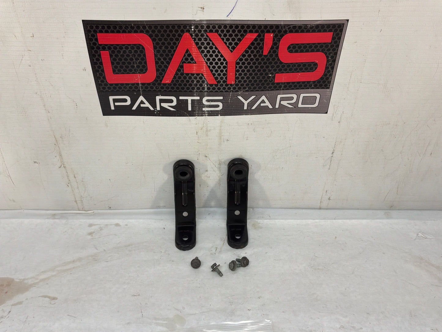 Brackets - Day's Parts Yard