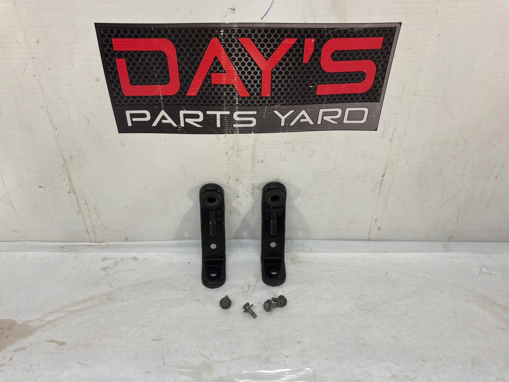 Brackets - Day's Parts Yard