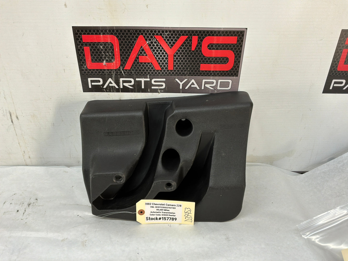 T top holder - Day's Parts Yard