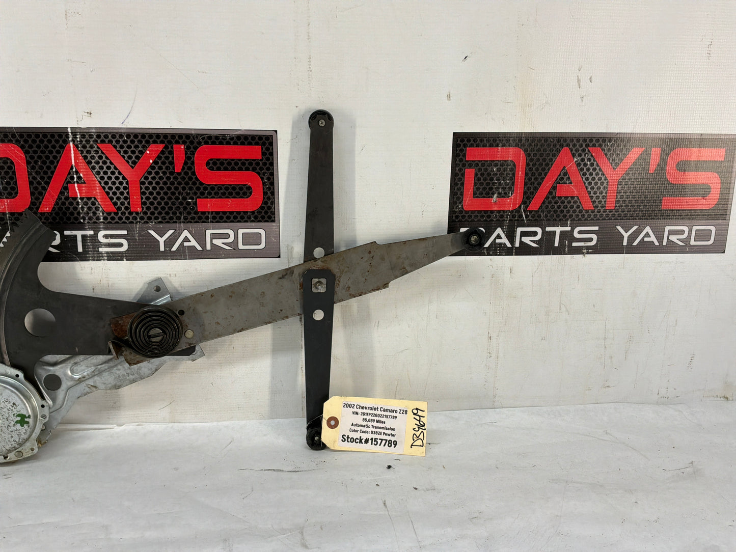 Lh window regulator - Day's Parts Yard