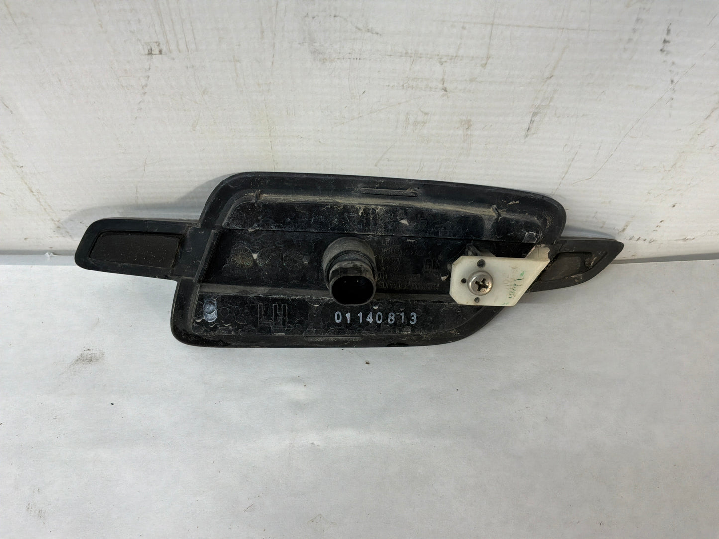 Lh fender marker - Day's Parts Yard