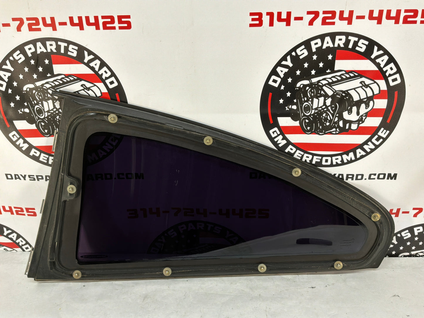 2005 Pontiac GTO RH Passenger Rear Quarter Window Glass OEM