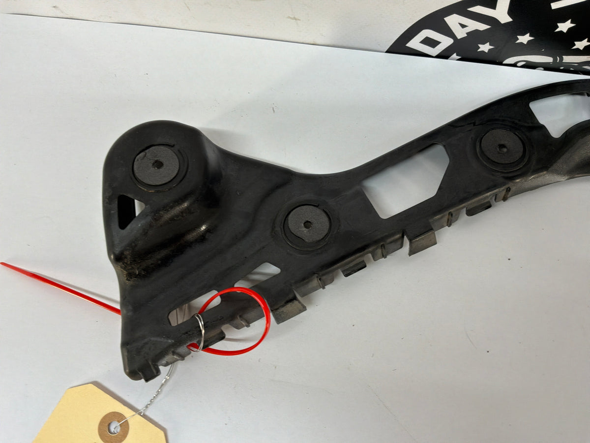 2014 Chevy SS Sedan RH & LH Rear Bumper Brackets Guides Supports OEM