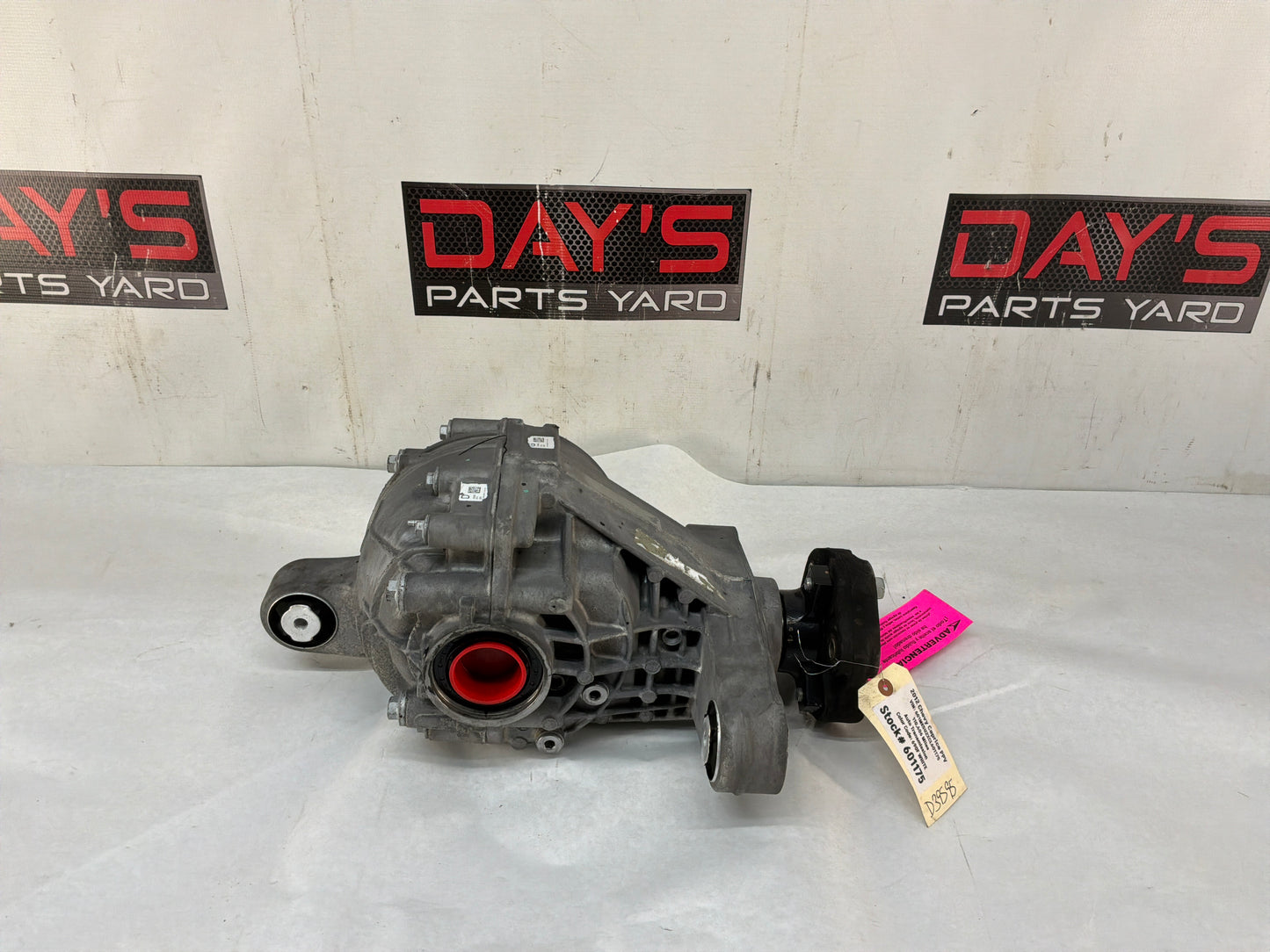 Rear differential - Day's Parts Yard