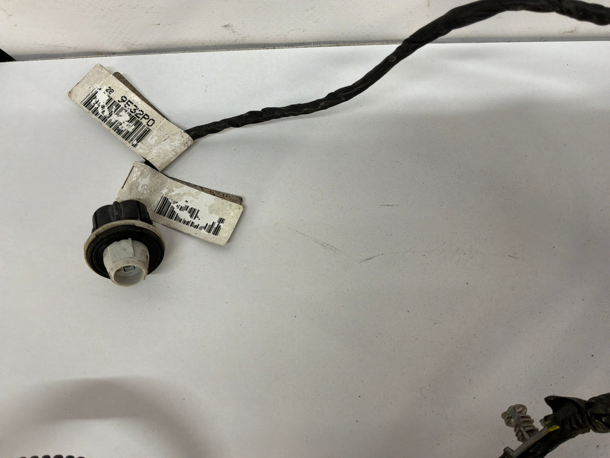 2002 Chevy Corvette Convertible Rear Bumper Tail Light Lamp Wire Wiring Harness OEM