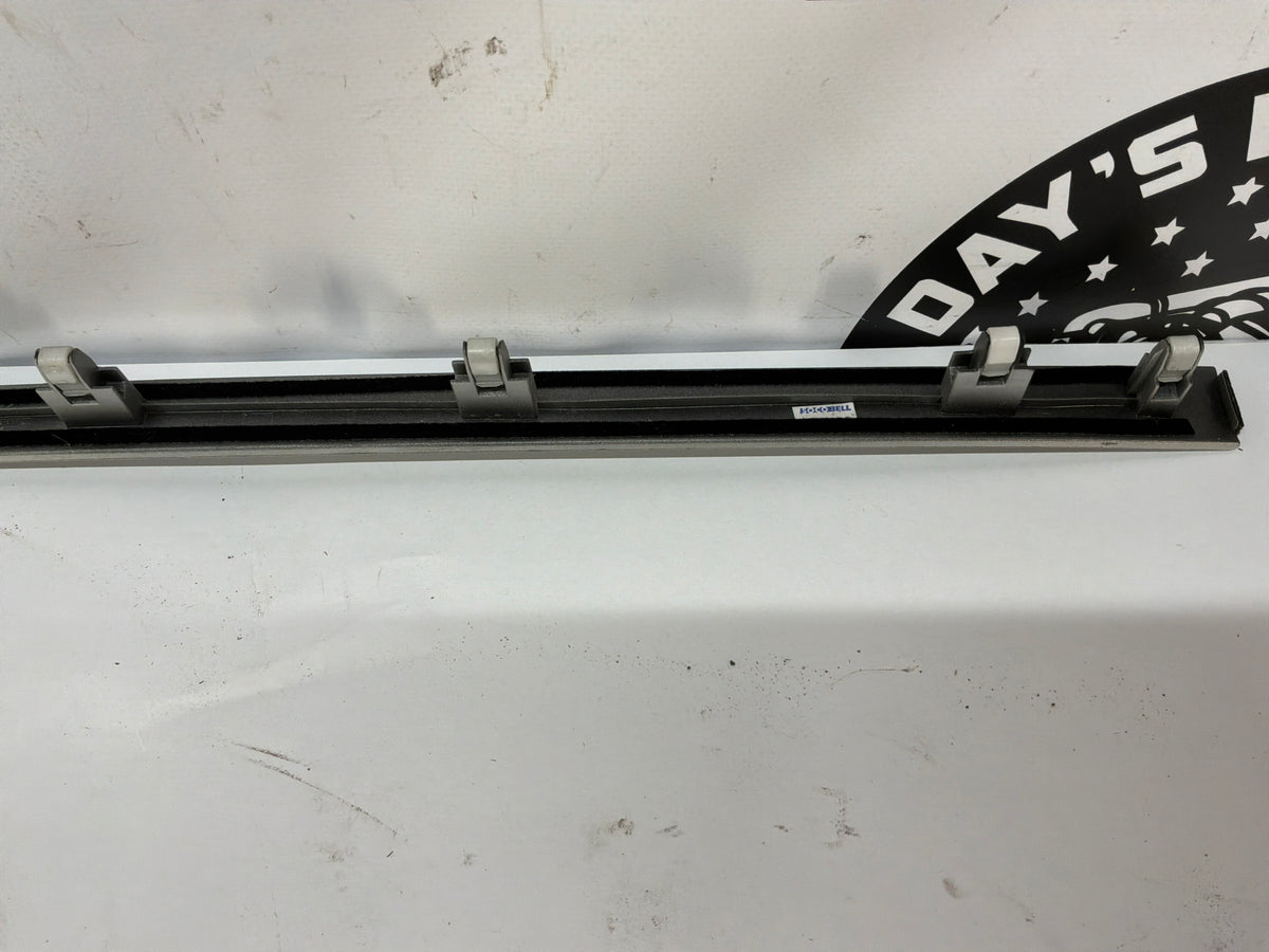 2008 Pontiac G8 GT LH & RH Silver Dash Trim Accent Applique Panel OEM