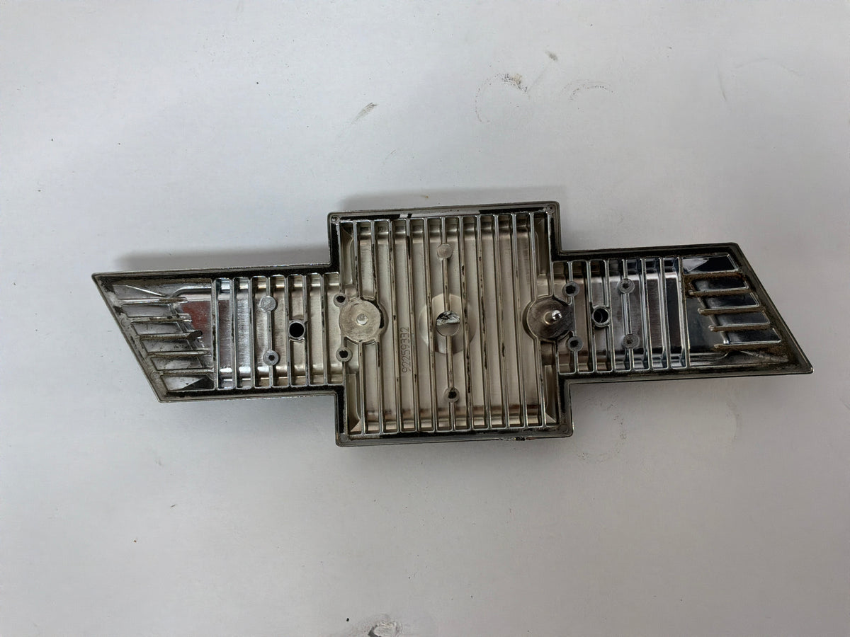 2017 Chevy SS Sedan Rear Trunk Deck Lid Bowtie Emblem Badge Logo OEM