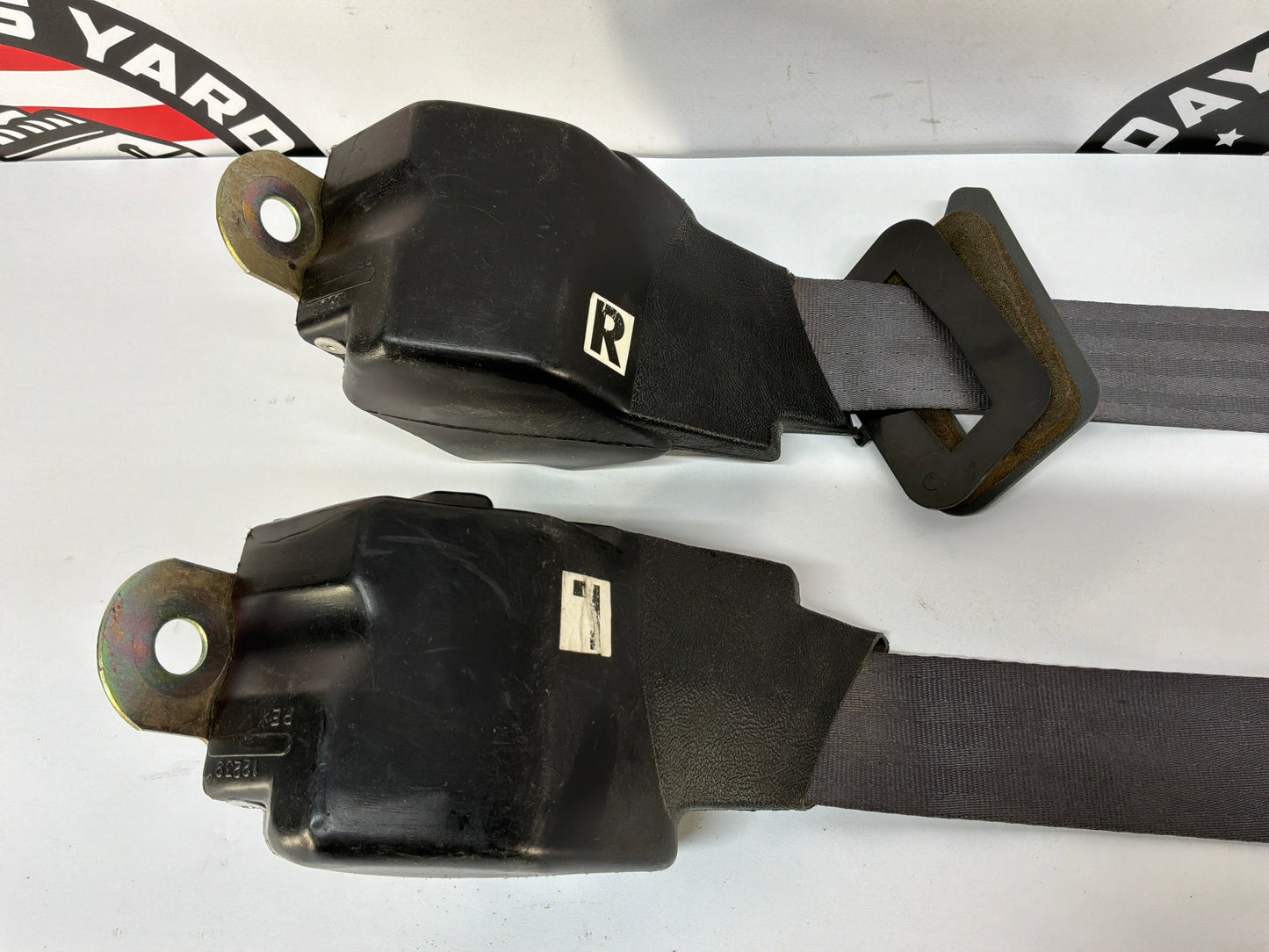 1999 Chevy Camaro Z28 Rear RH & LH Seatbelt Seat Belt Retractor  OEM