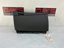 Glove box - Day's Parts Yard