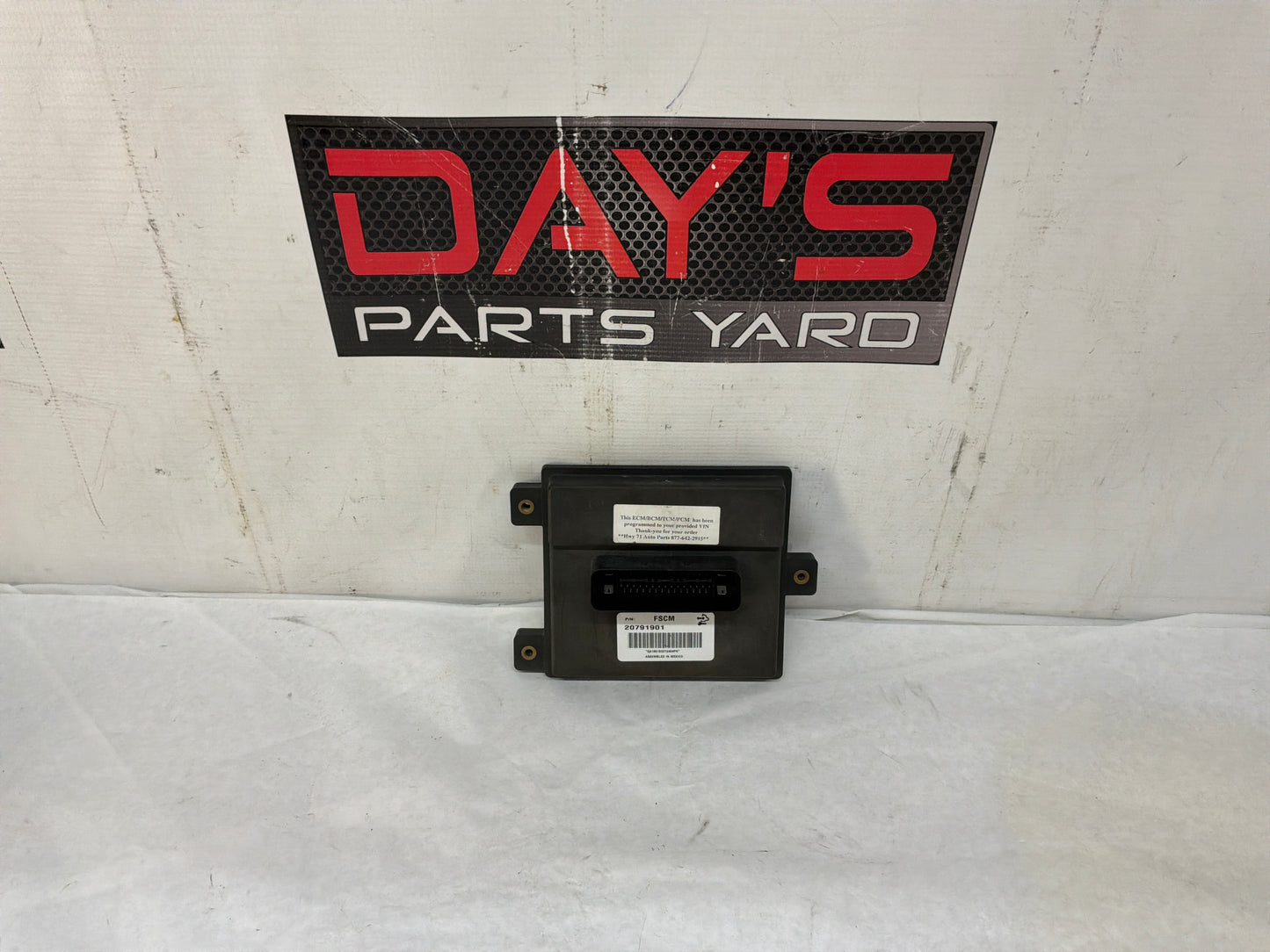 2011 Cadillac CTS-V Coupe Fuel Pump Control Module w/ Bracket OEM