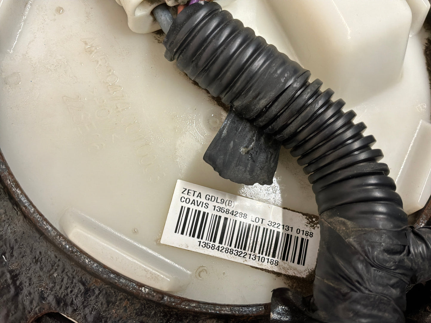 Fuel tank w pumps - Day's Parts Yard