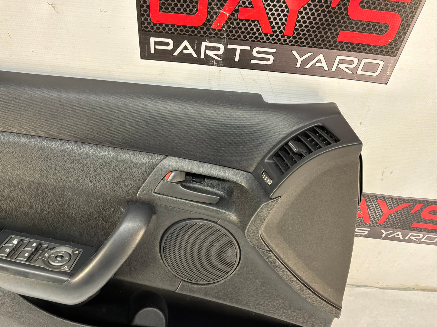 Door panel - Day's Parts Yard
