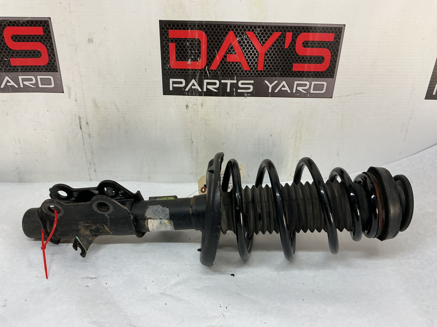 2015 Chevrolet Camaro SS 1LE LH Driver Front Suspension Shock Strut Assembly OEM
