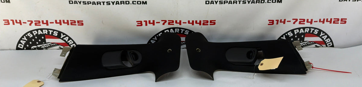 2006 Pontiac GTO RH & LH Interior Upper B Pillar Seat Belt Trim Panel Moldings OEM