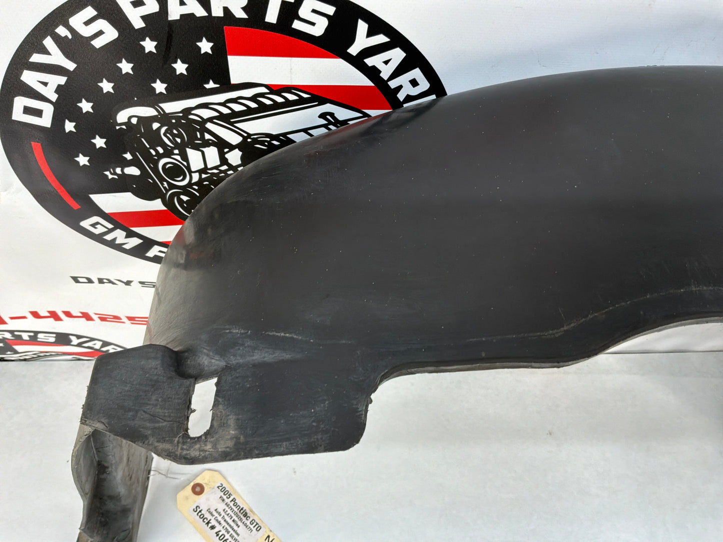 2005 Pontiac GTO LH Driver Front Fender Wheel House Well Liner OEM