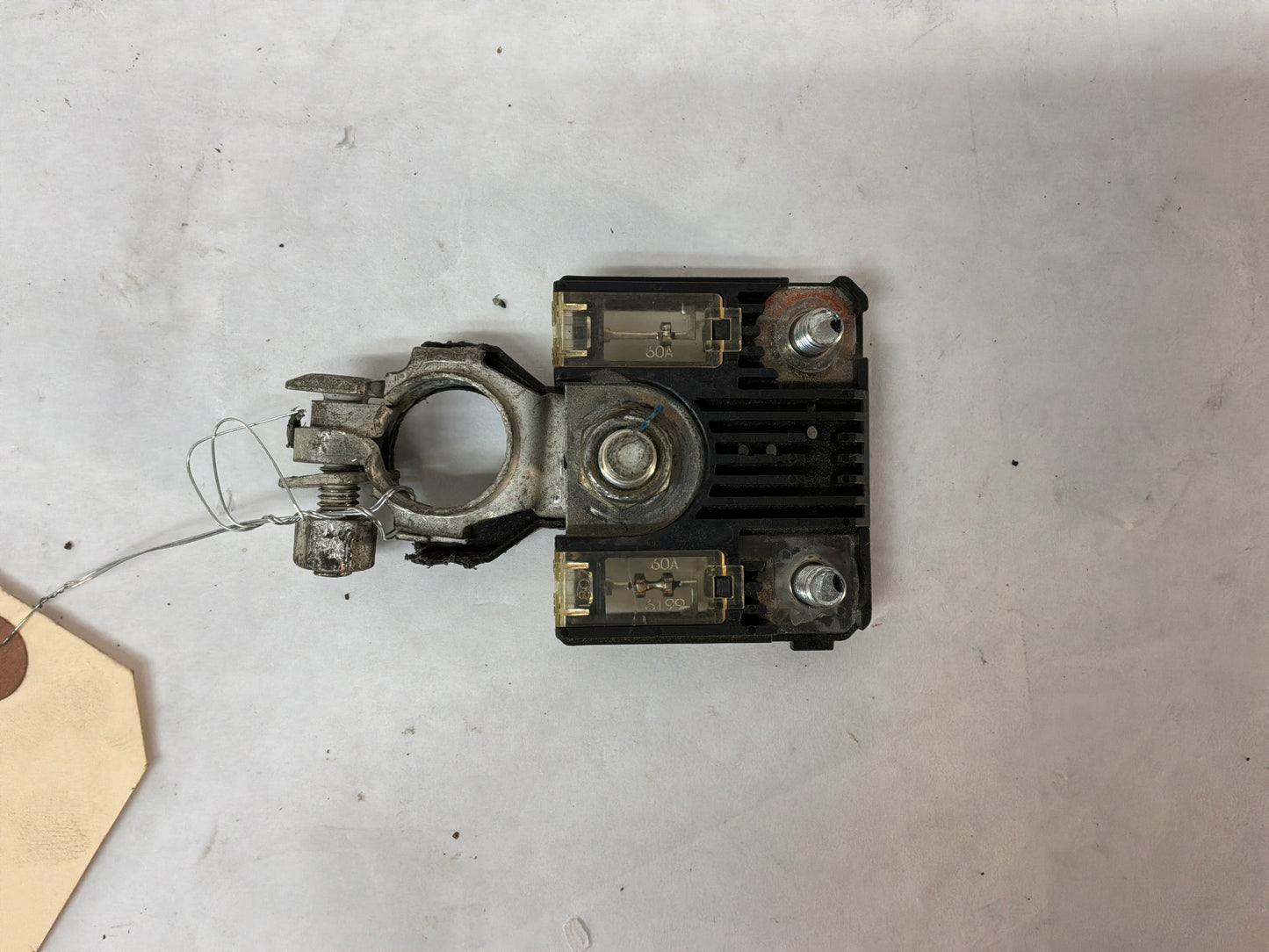 2008 Pontiac G8 GT Positive Battery Terminal Fuse Relay OEM