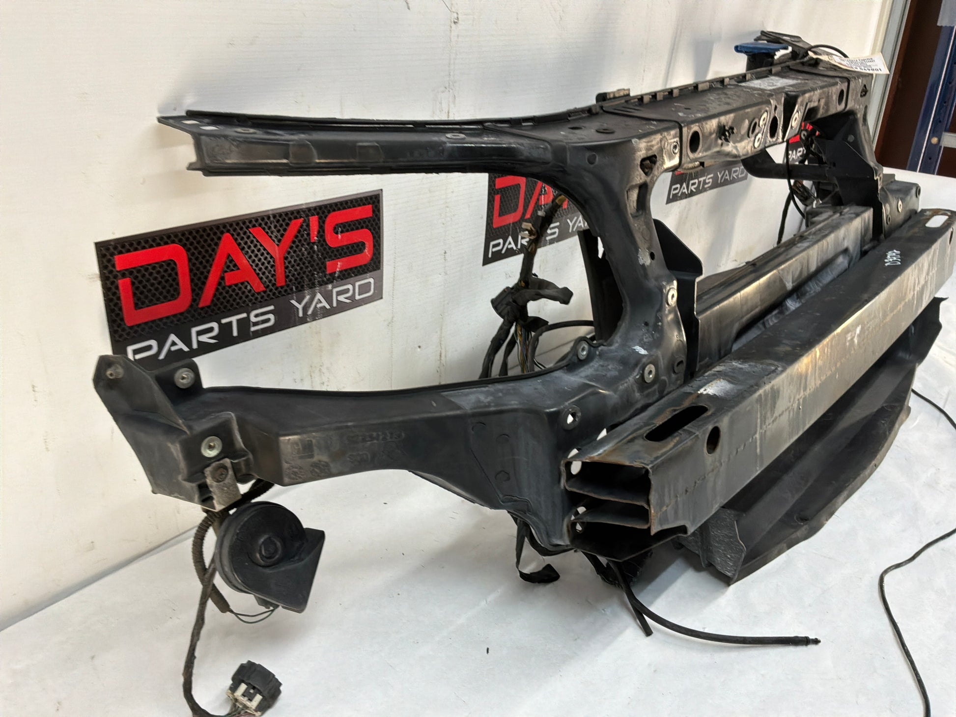 Radiator core support - Day's Parts Yard