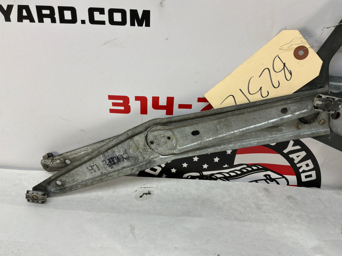 2004 Pontiac GTO LH Driver Front Window Regulator Motor OEM