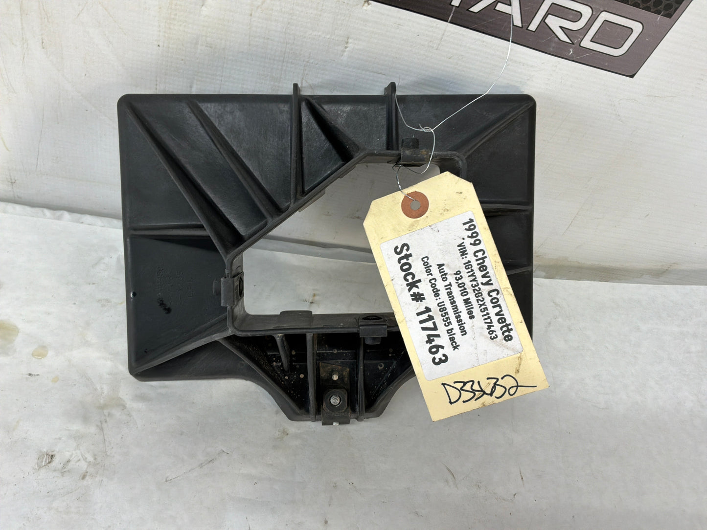 Battery tray - Day's Parts Yard
