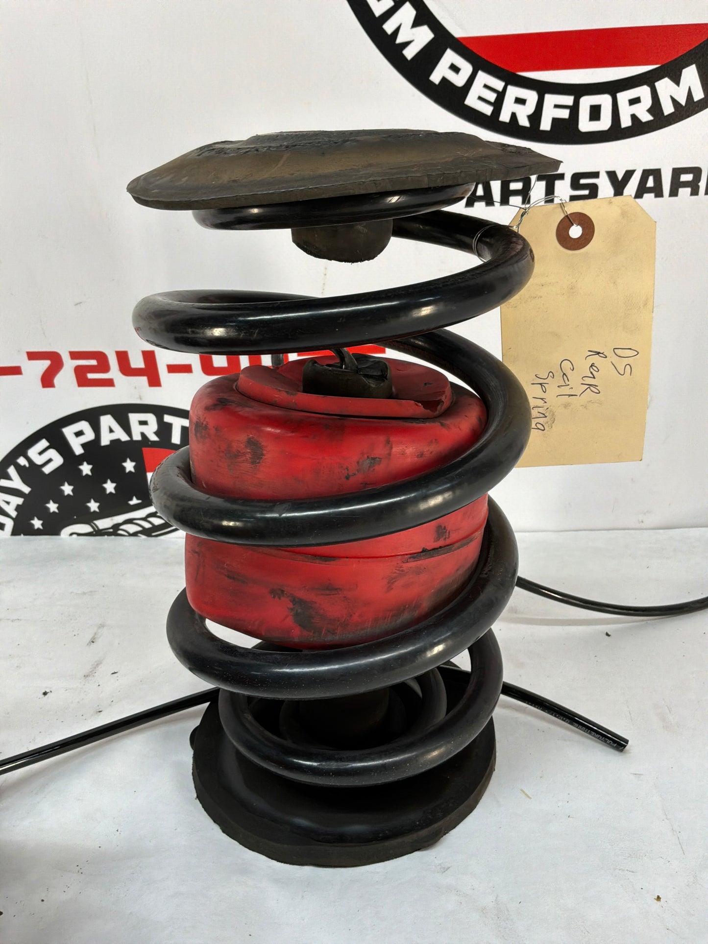 2005 Pontiac GTO RH & LH Rear Coil Springs w/ Airlift Suspension
