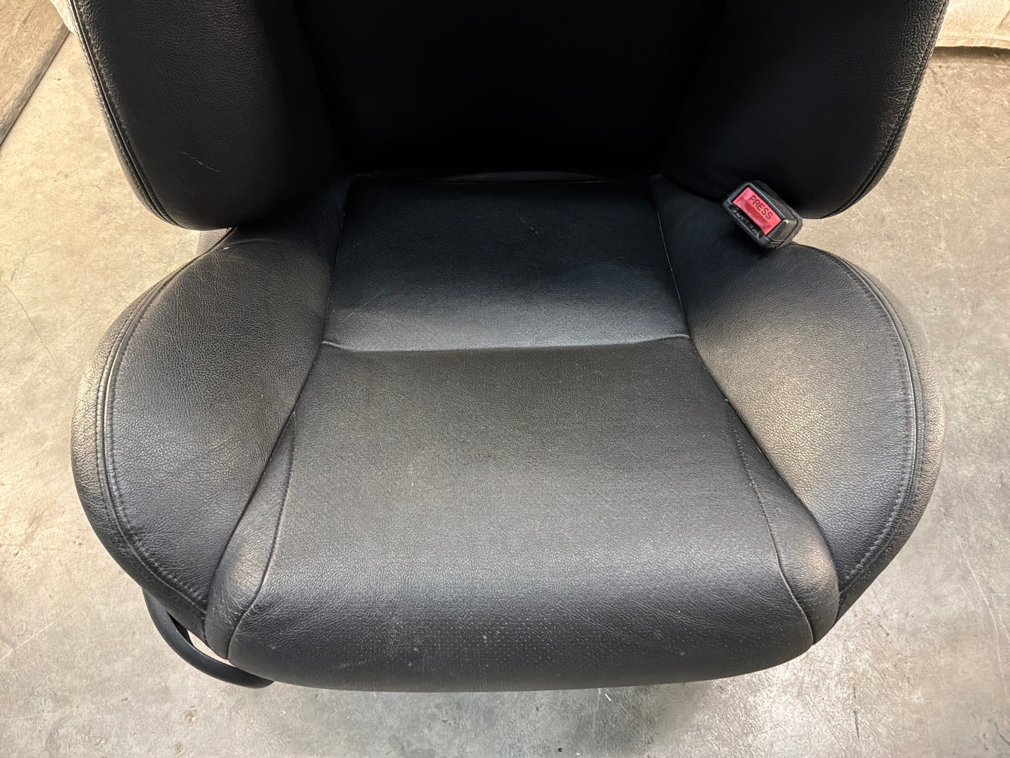2005 Pontiac GTO Black Leather Front and Rear Seats Set OEM
