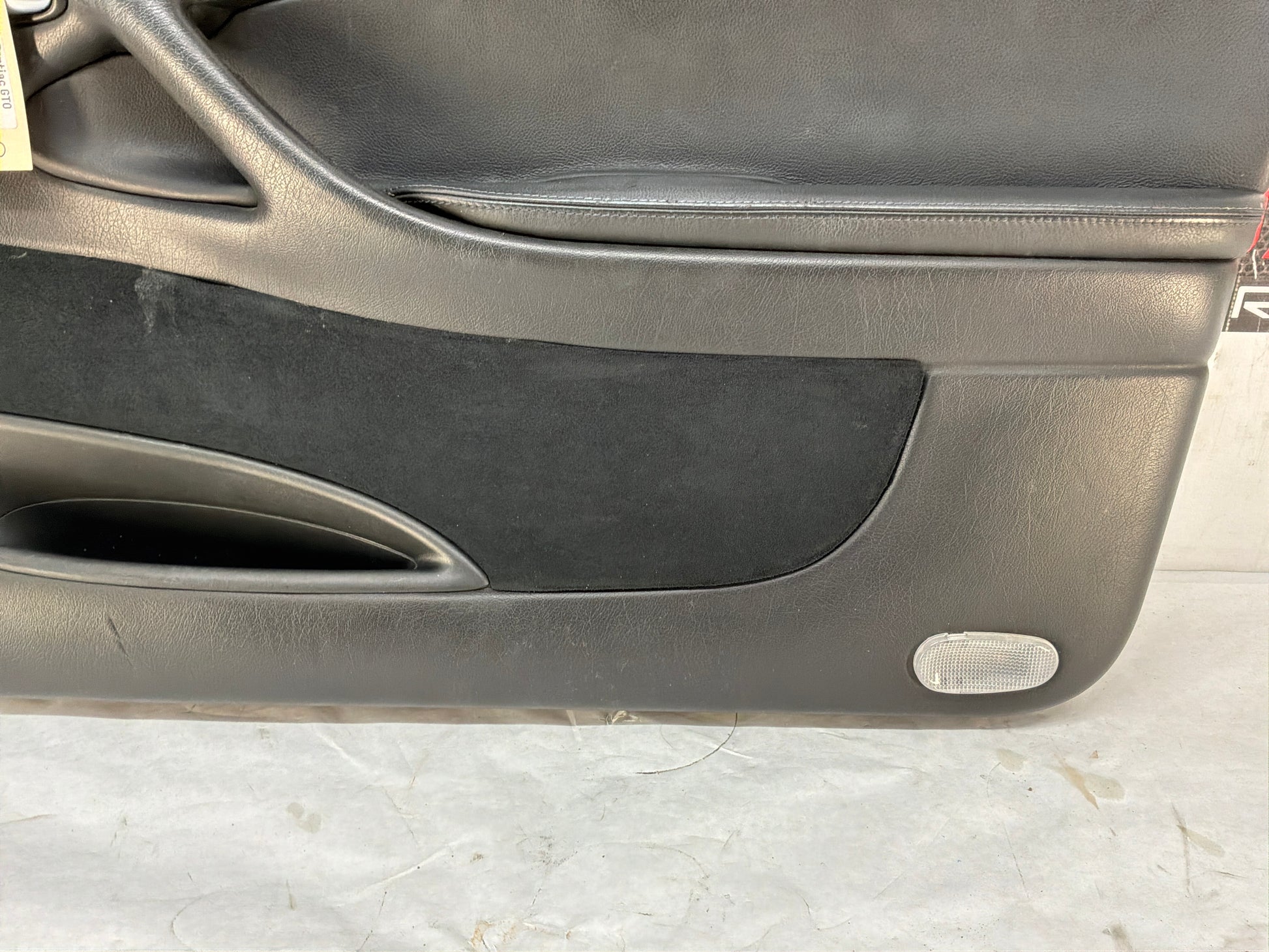 Rh door panel - Day's Parts Yard