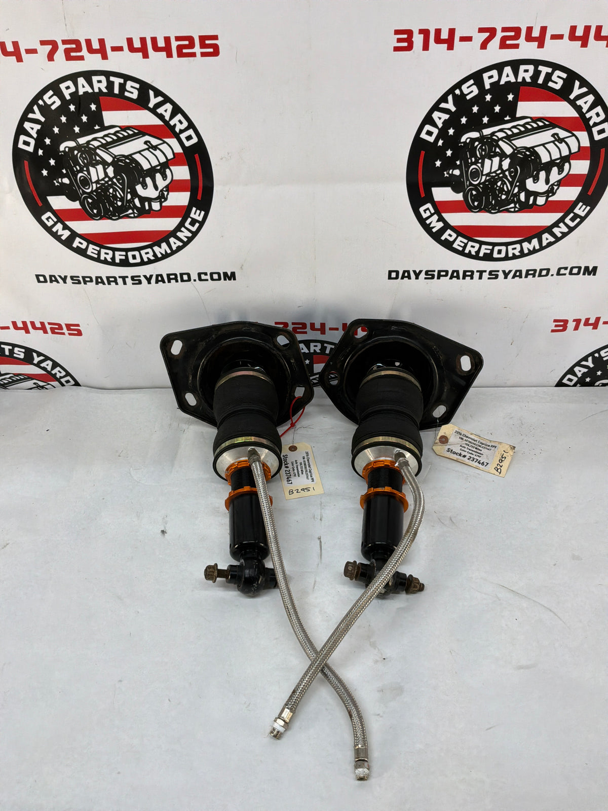 2016 Chevy Caprice PPV RH & LH Rear Airmext Air Suspension Ride Struts Aftermarket