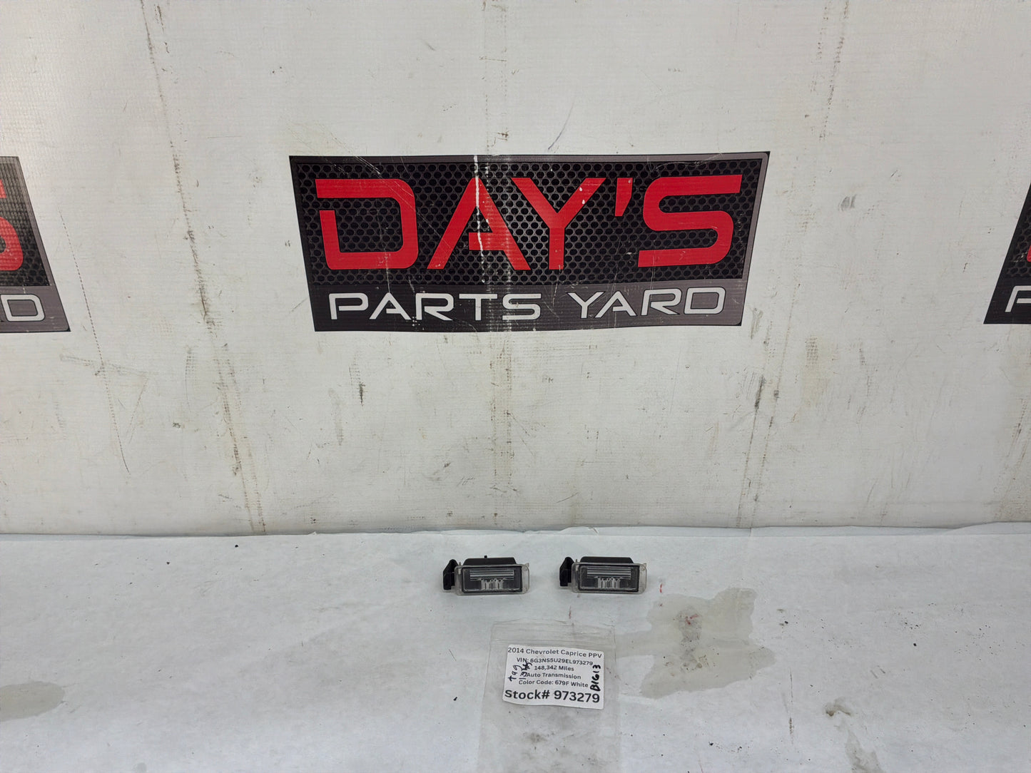 2014 Chevy Caprice PPV RH & LH License Plate Tag Lamp Lights OEM