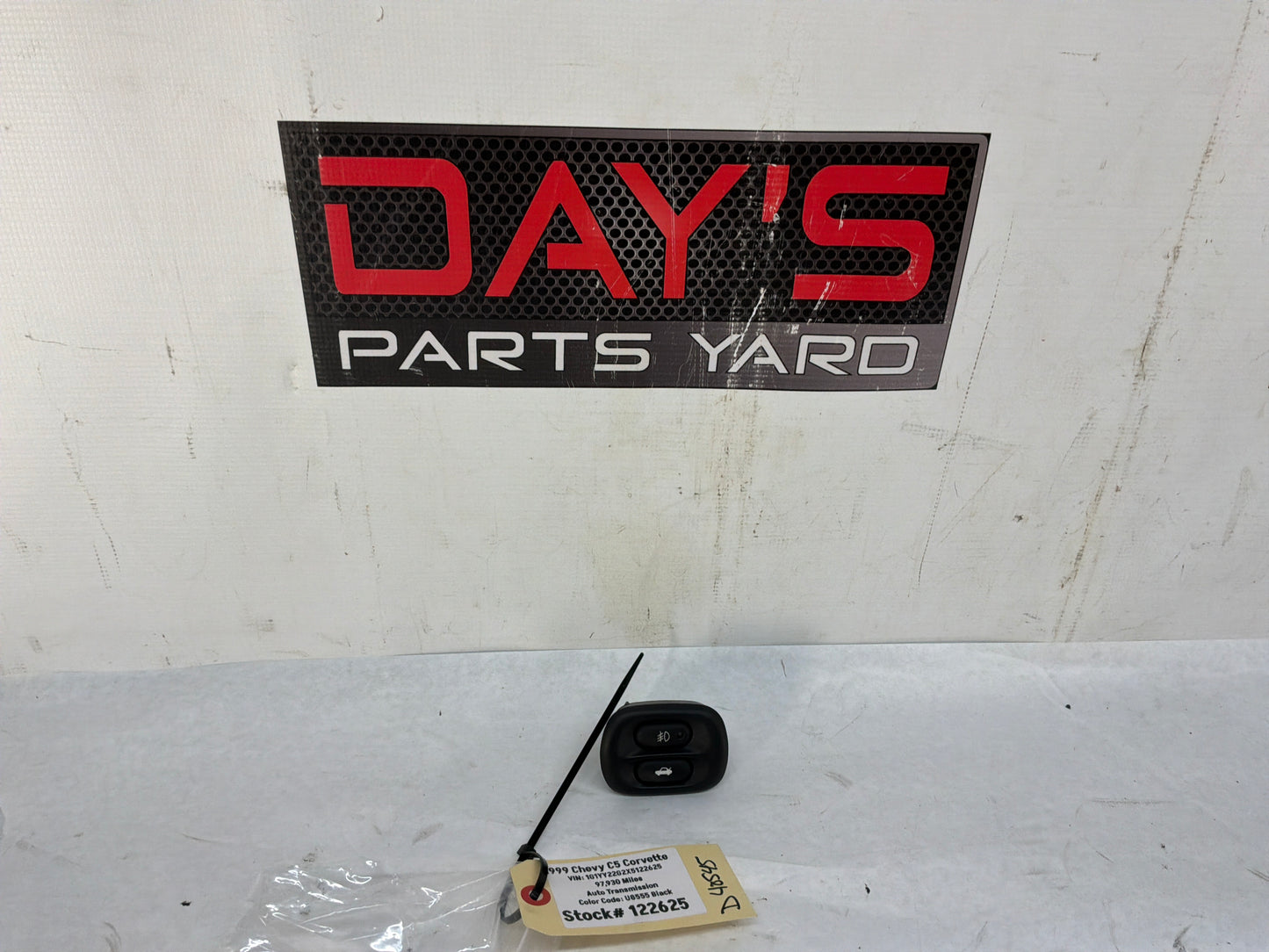 1999 Chevy C5 Corvette Trunk Hatch Release Fog Light Lamp Button Control Switch OEM