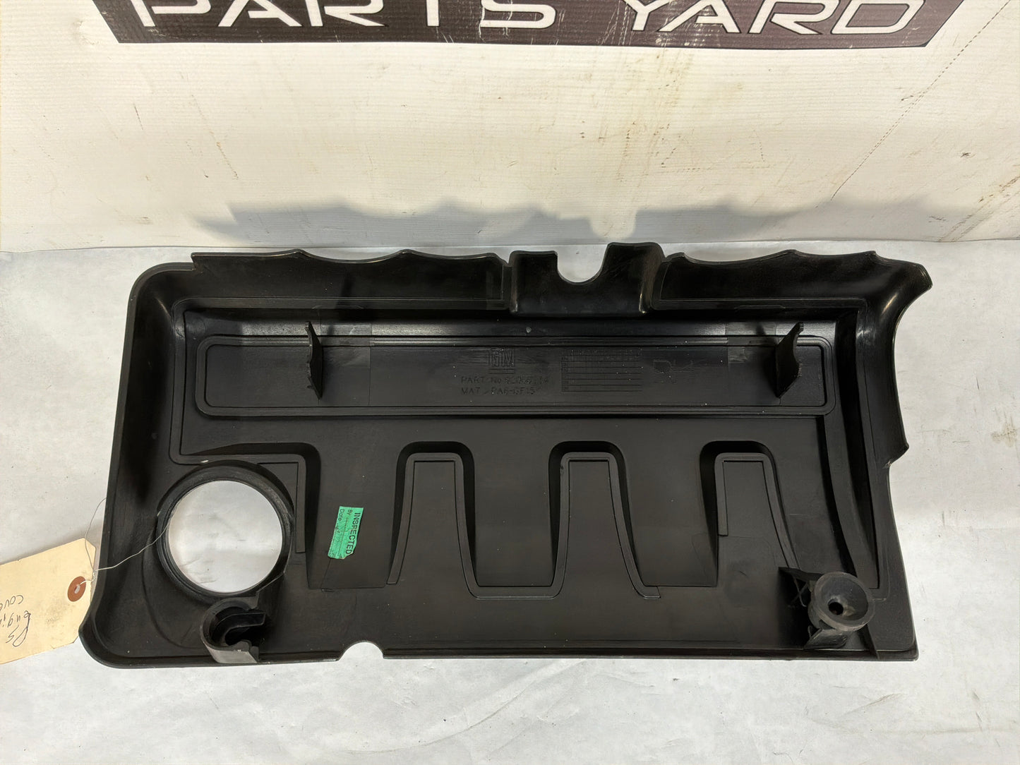 Rh engine cover - Day's Parts Yard