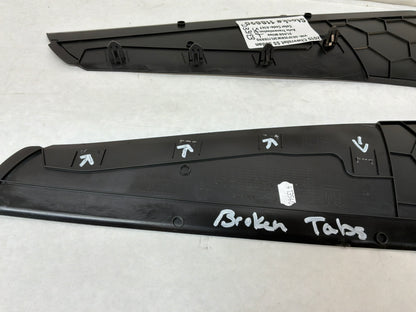 Center console trim - Day's Parts Yard