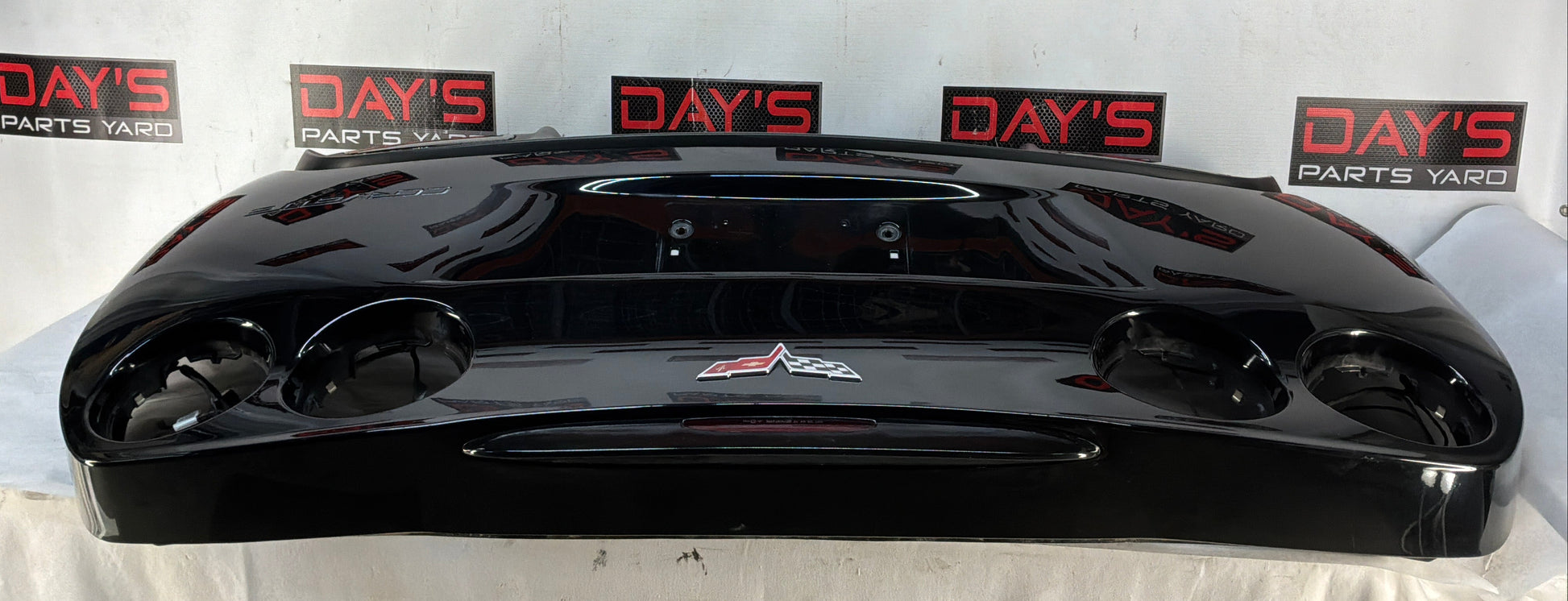 Rear bumper - Day's Parts Yard