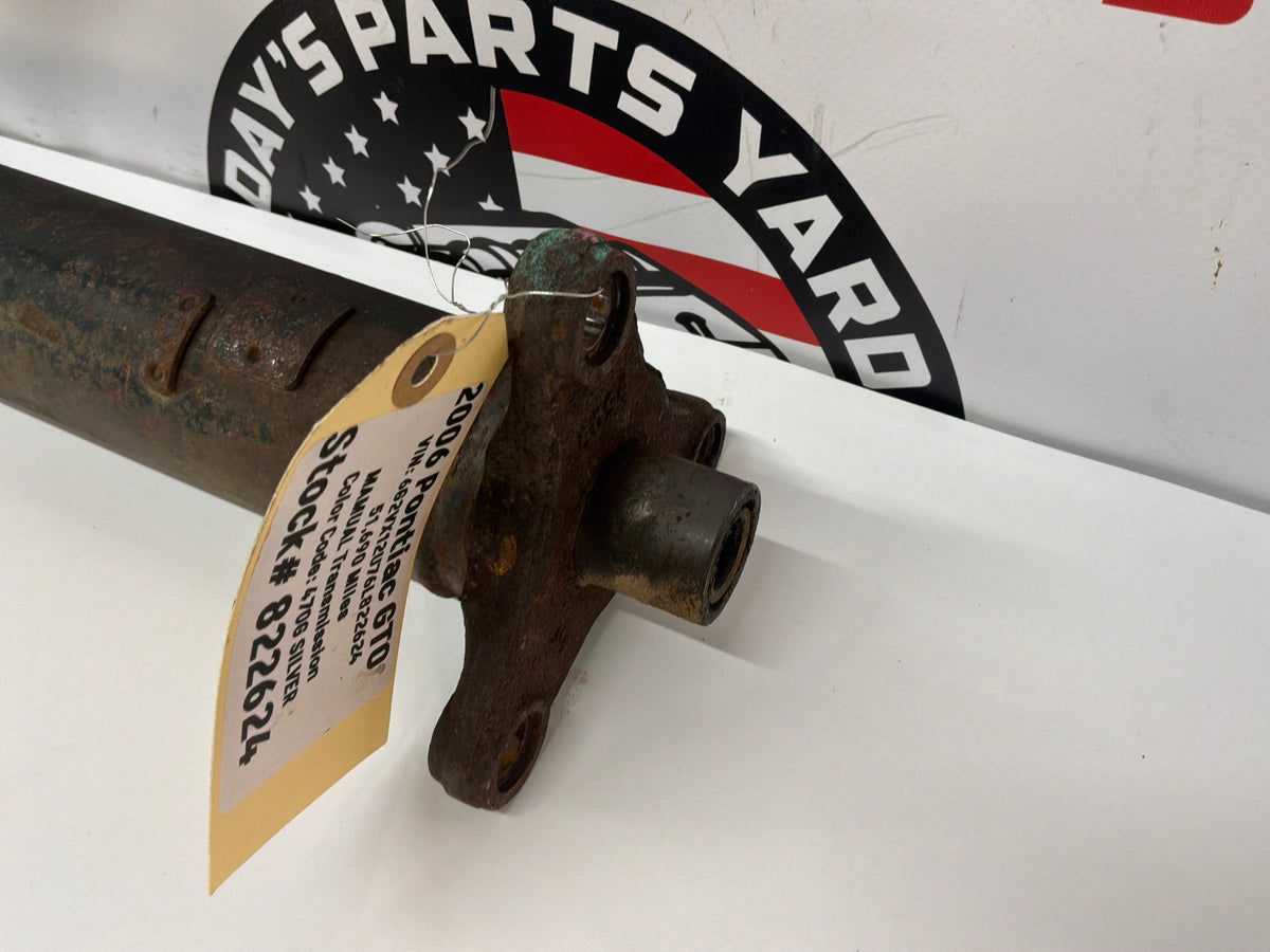 2006 Pontiac GTO Drive Propeller Shaft Driveshaft OEM