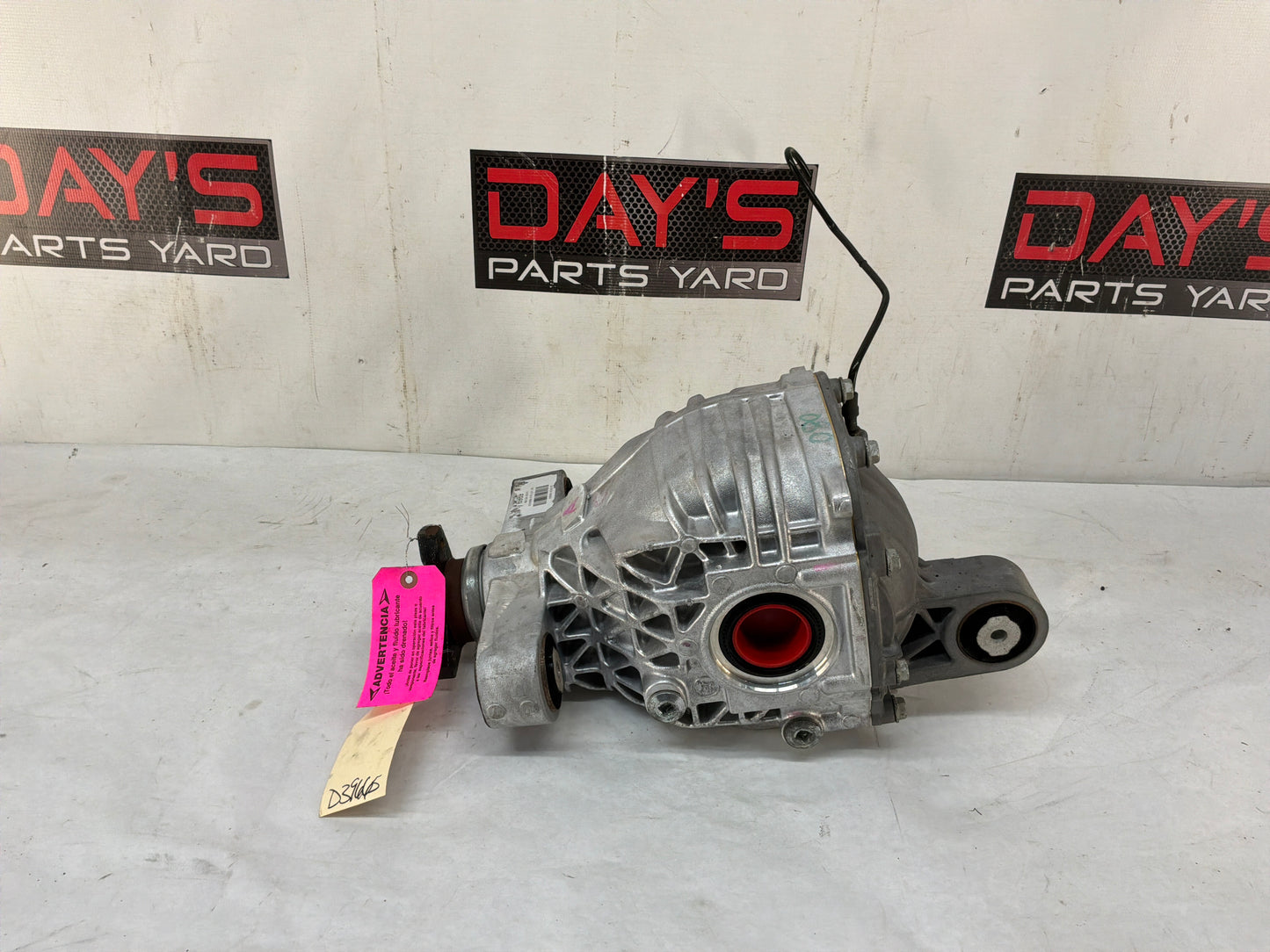 Rear differential - Day's Parts Yard