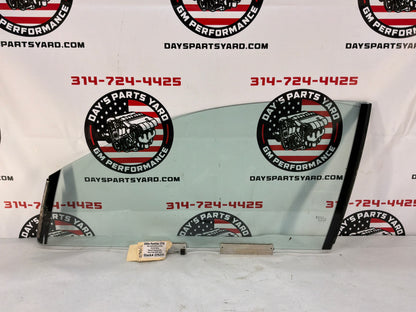 2004 Pontiac GTO LH Driver Front Door Window Glass OEM