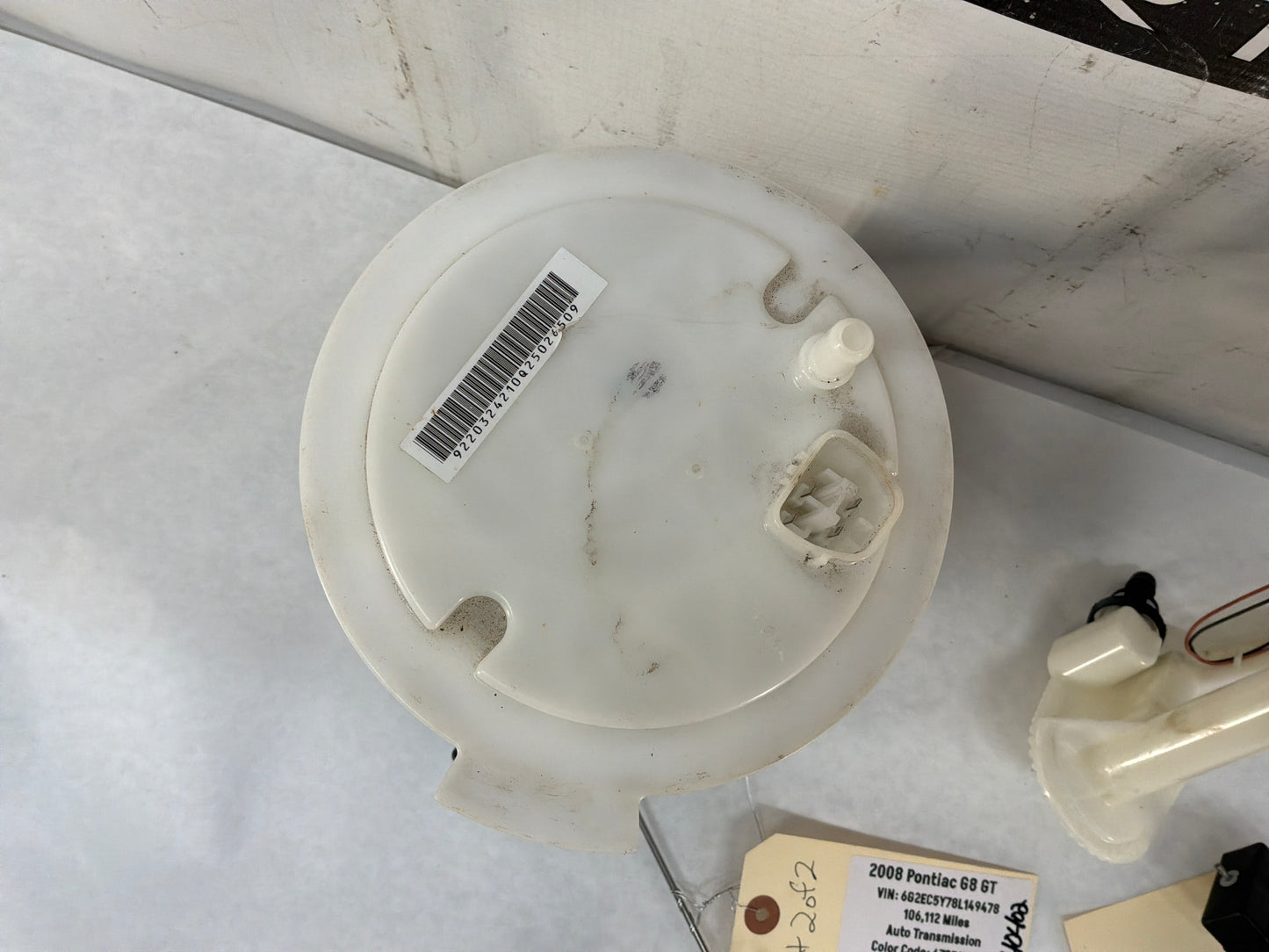 2008 Pontiac G8 GT Gas Fuel Pump Level Sending Unit Assembly OEM
