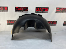 2002 Cadillac Escalade EXT LH Driver Front Fender Wheel House Well Liner OEM
