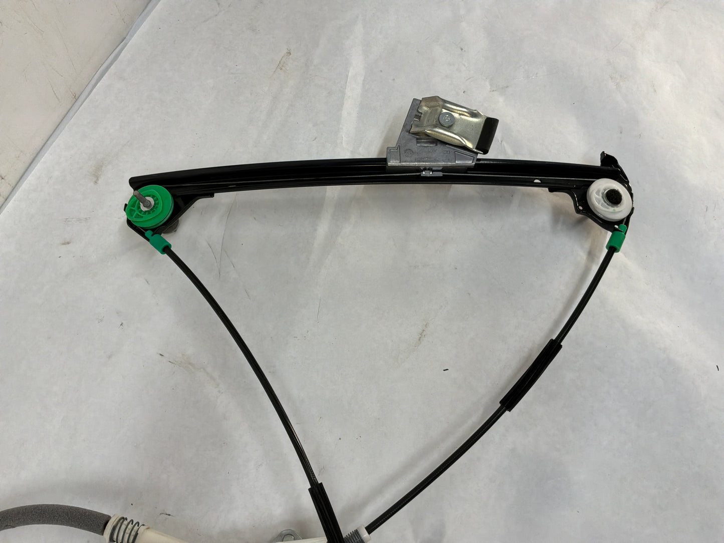 Rh window reg - Day's Parts Yard