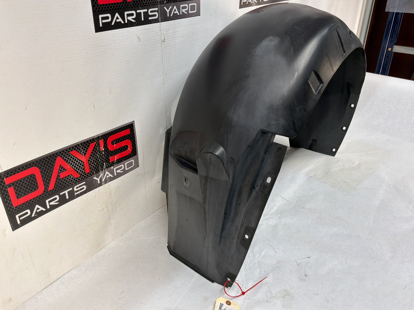 2011 Cadillac CTS-V Coupe RH Passenger Rear Fender Wheel Well House Liner OEM