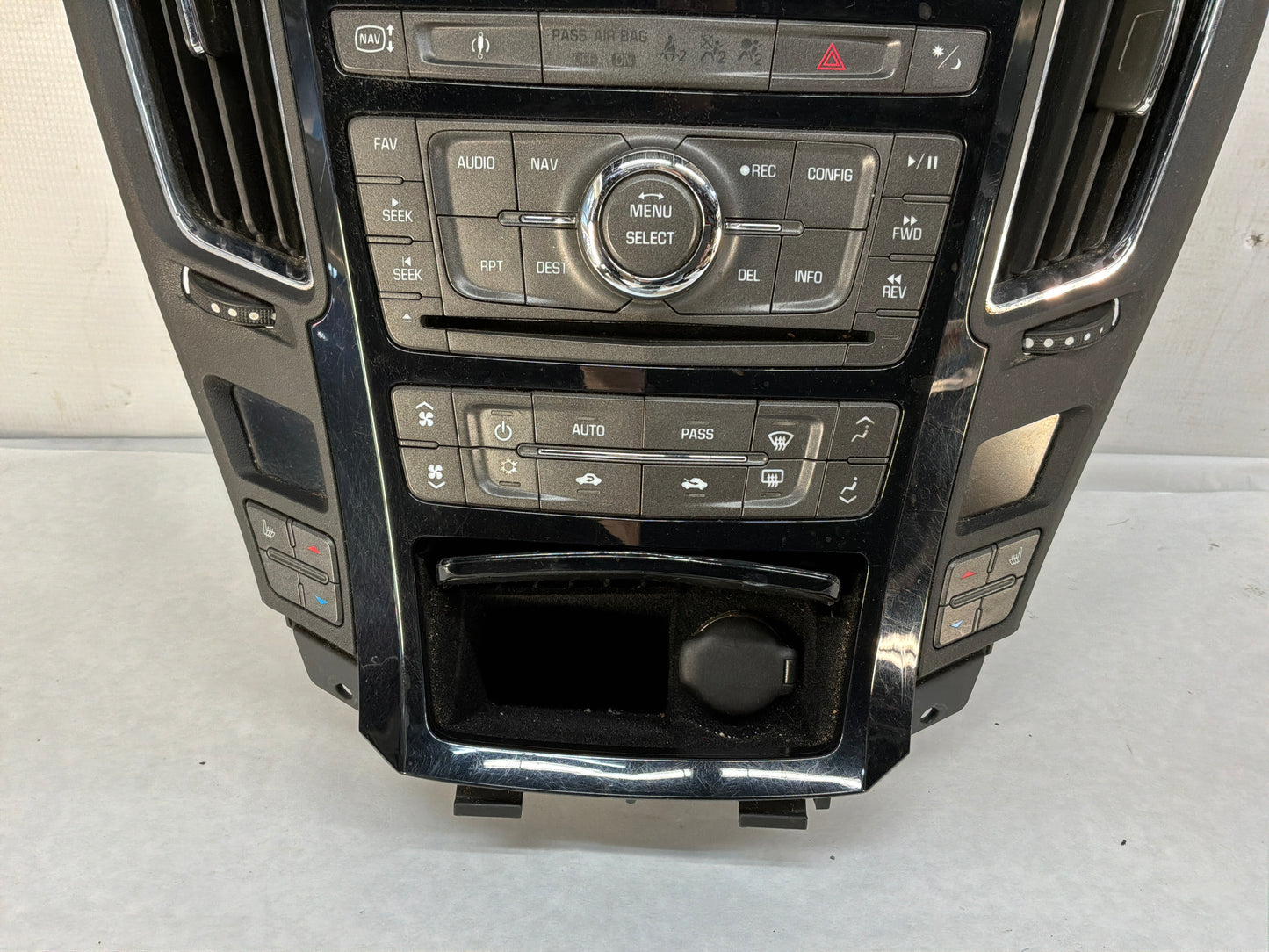 Radio bezel - Day's Parts Yard
