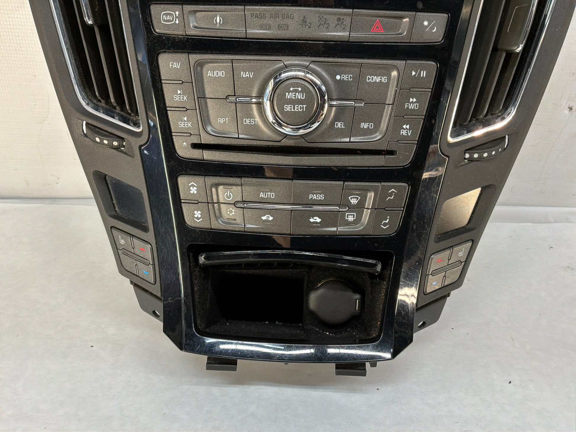 Radio bezel - Day's Parts Yard