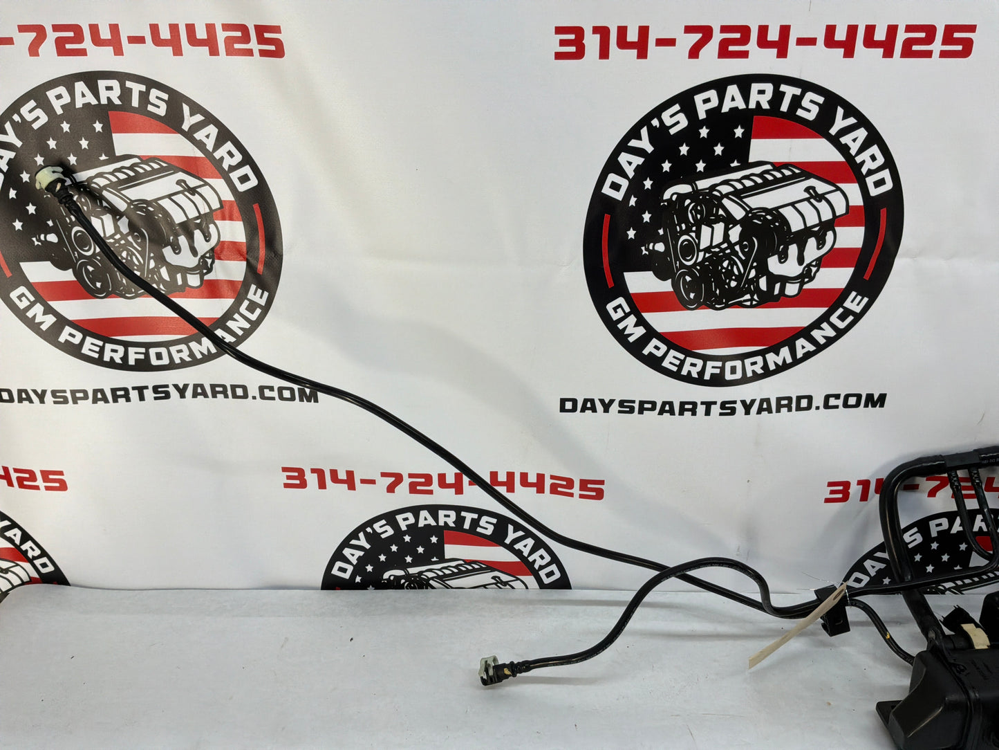 2011 Chevy Caprice PPV Caprice Charcoal Vapor Canister w/Fuel Lines & Wire Harness OEM