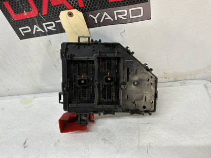 Fuse box - Day's Parts Yard