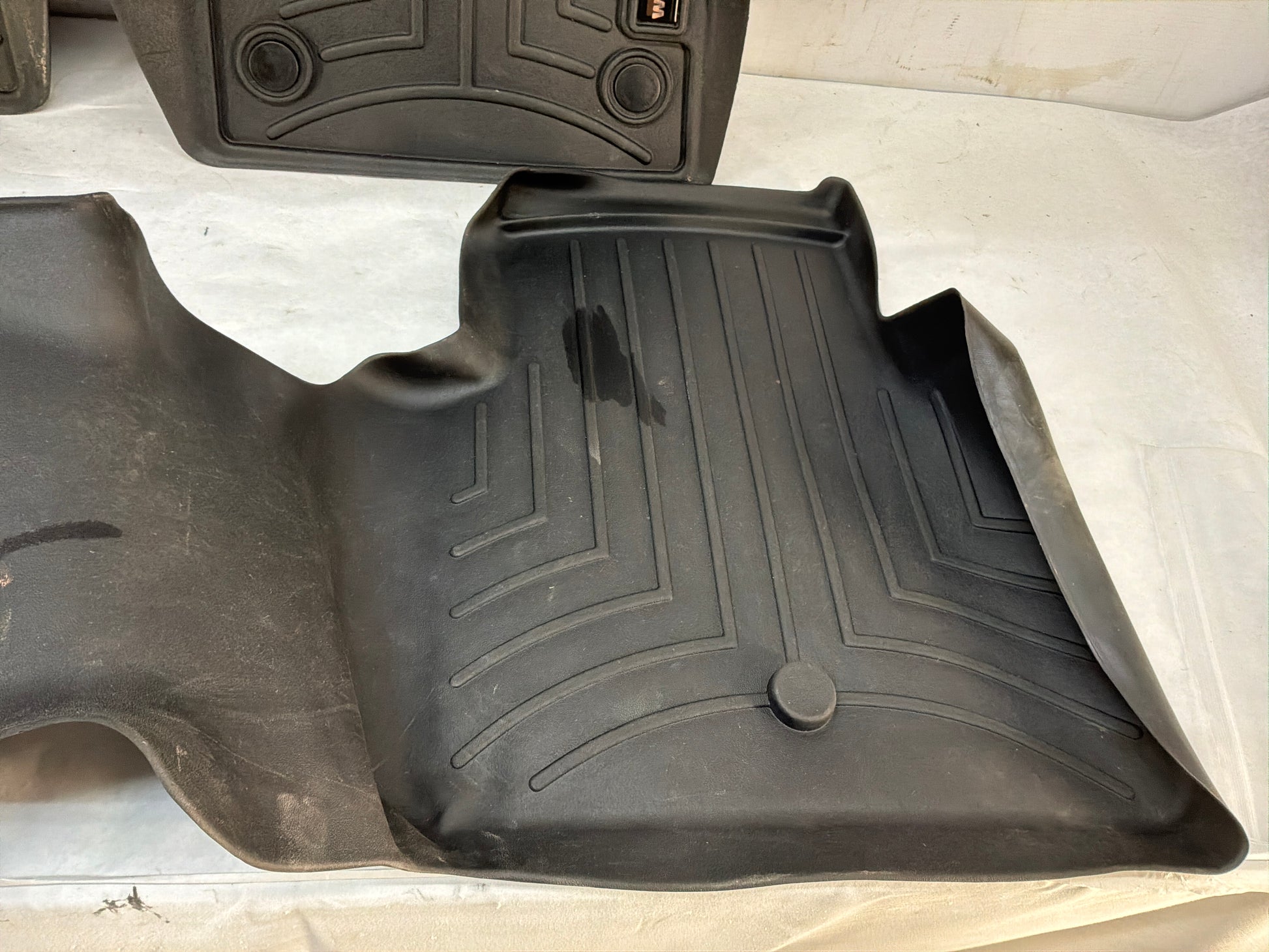 Weather tech floor mats - Day's Parts Yard