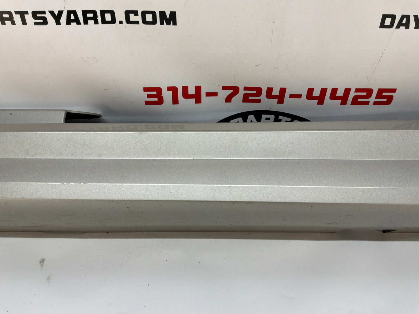 2006 Cadillac CTS-V LH Driver Rocker Molding Side Skirts Panels OEM