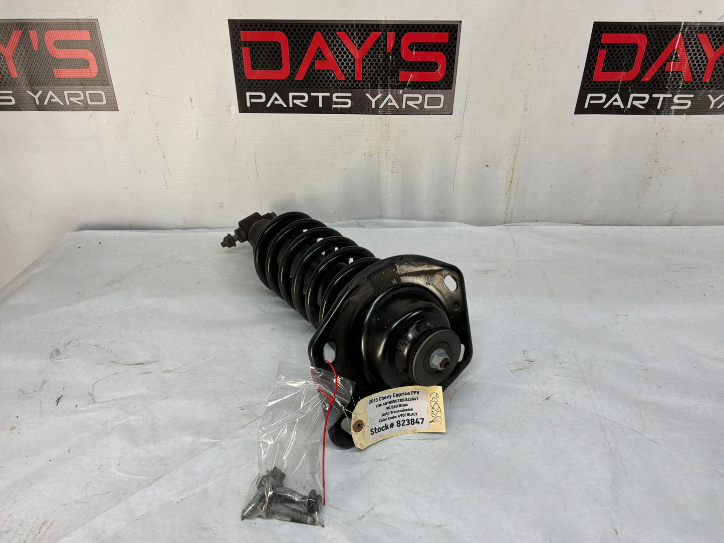 Rh rear shock - Day's Parts Yard
