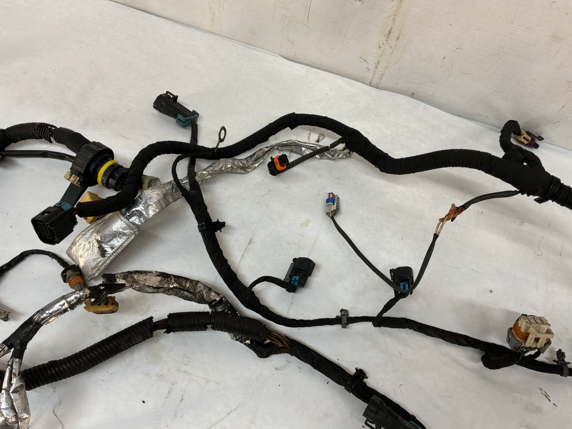 Engine transmission wire harness - Day's Parts Yard