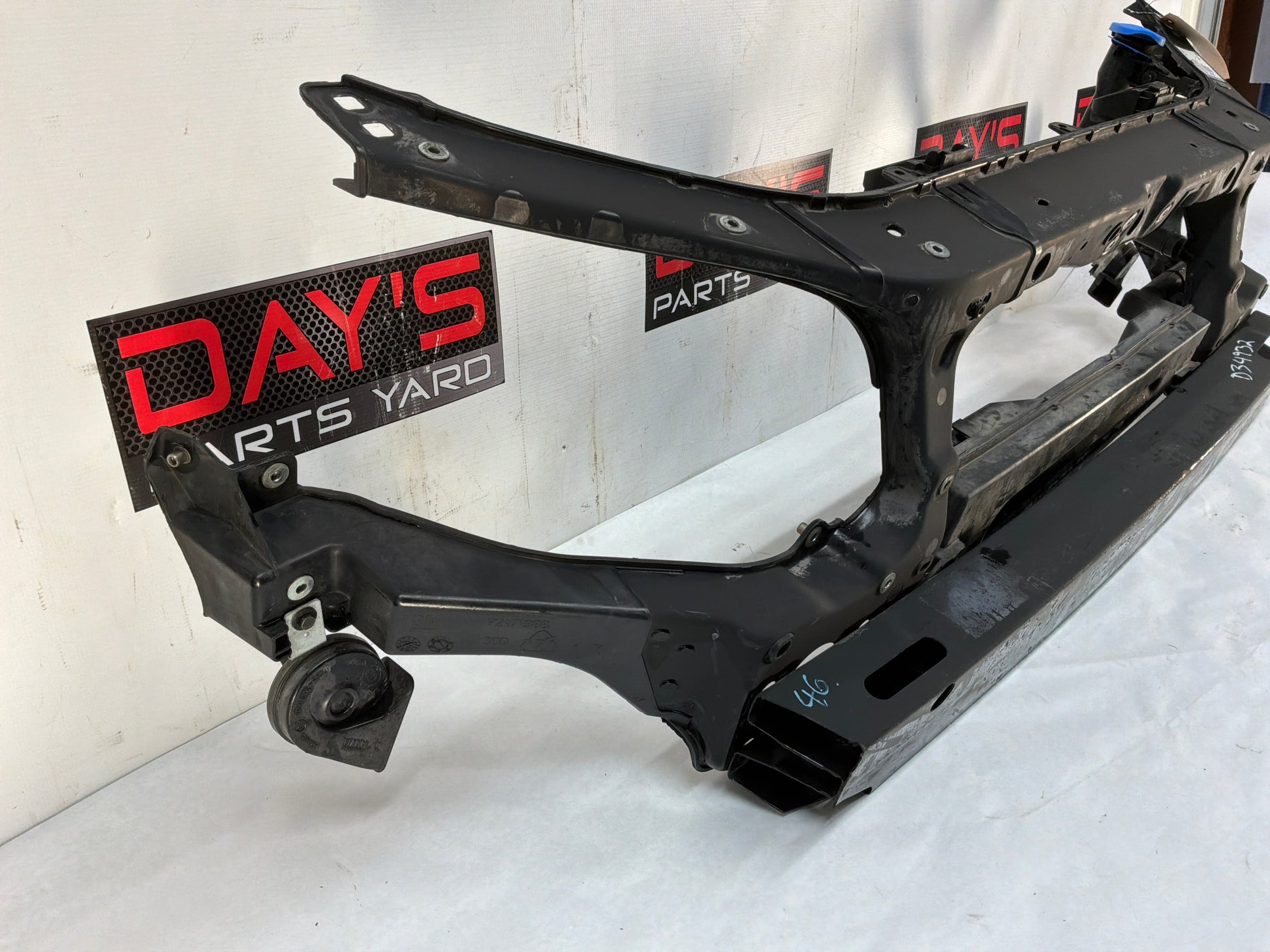 Radiator core support - Day's Parts Yard